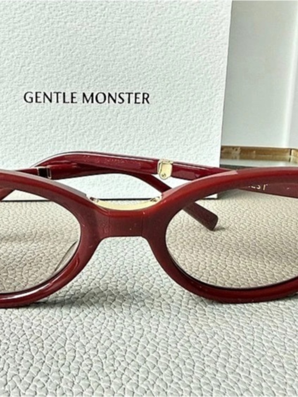 Gentle Monster Zest R8 Red Cat-Eye Glasses